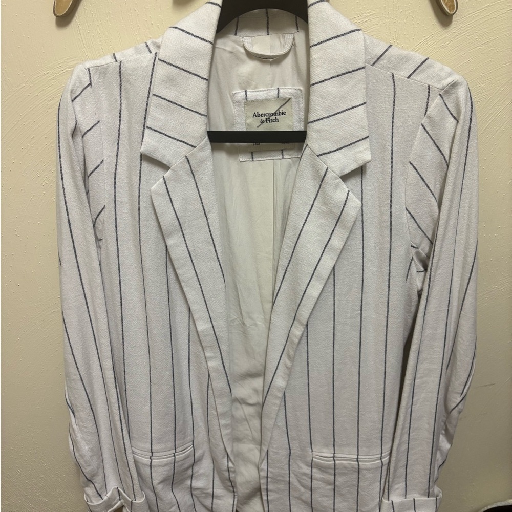 Abercrombie & Fitch Women's Linen White Striped Blazer